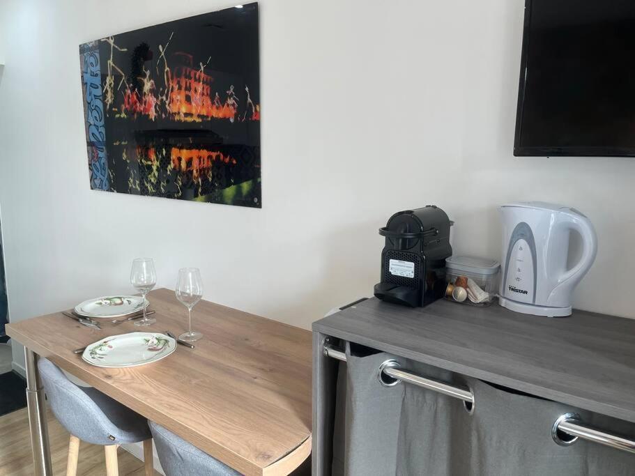 Verdi Studio Cosy Au Calme Parking Gratuit Chasse-sur-Rhone Exterior photo
